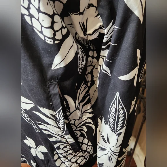 Denim And Flower Ricky Singh Black/White Floral Bomber Jacket. Size S. NWT - Picture 6 of 13